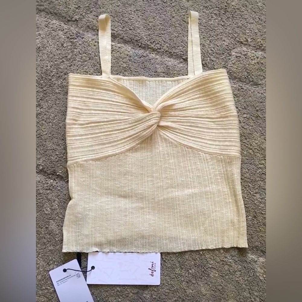 Beautiful cream tank top XS